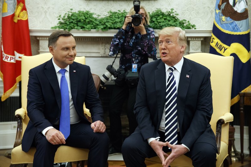 波兰邀请美国永久驻军防范俄罗斯 特朗普回应