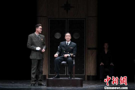 走过三十年 人艺《哗变》再登台