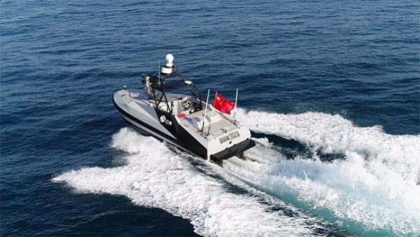 中国首艘导弹无人艇公开亮相可精确打击海上目标
