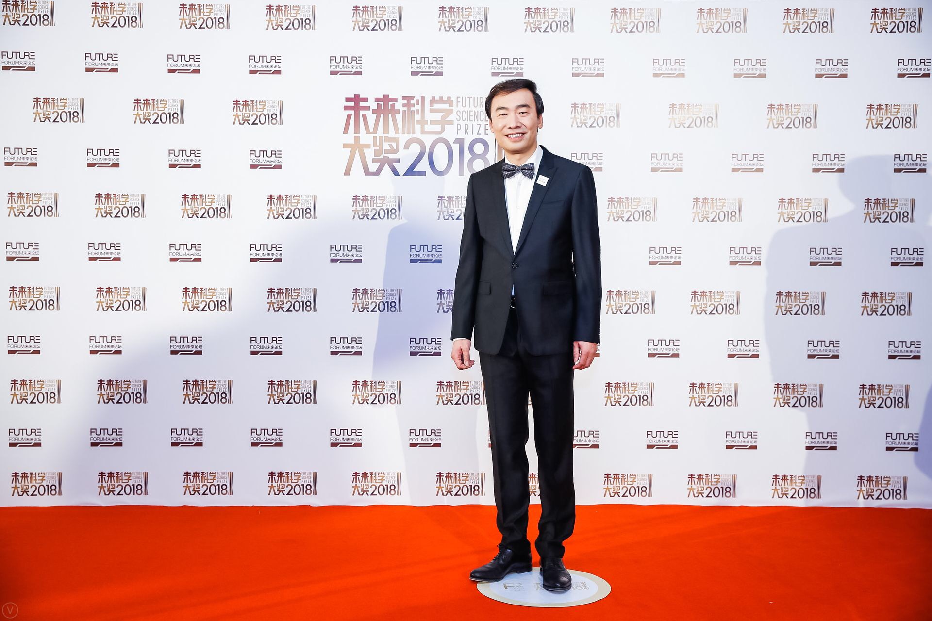 对话北极光创投邓锋：明星罚款都那么多 科学家更不该过得苦