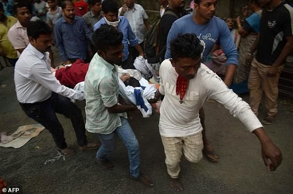 印度孟买一公立医院发生火灾 致6死100余伤