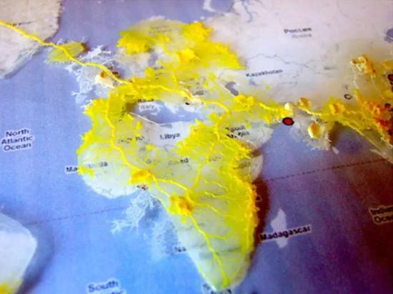 人花百年规划设计的铁路网 无脑生物26小时就搞定了