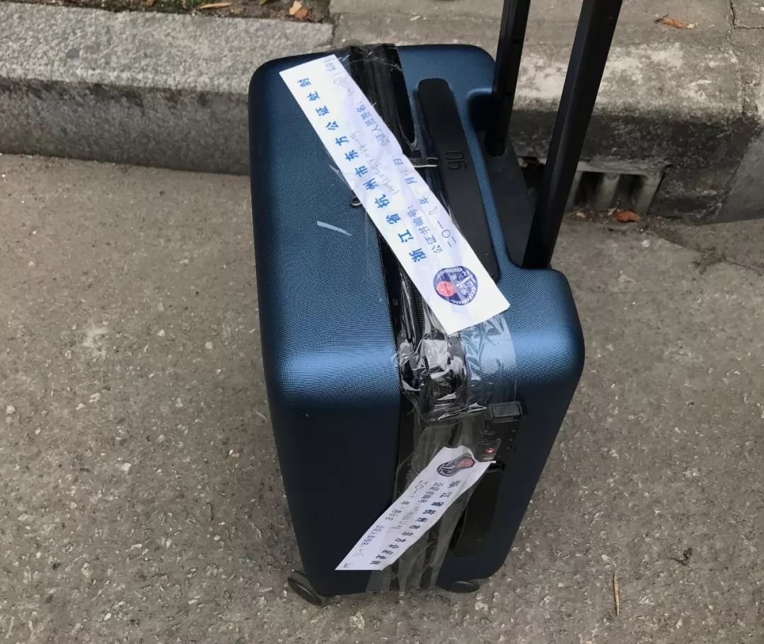 记者追击:真假加拿大鹅再生事端 网易考拉赴东莞实物鉴定无果