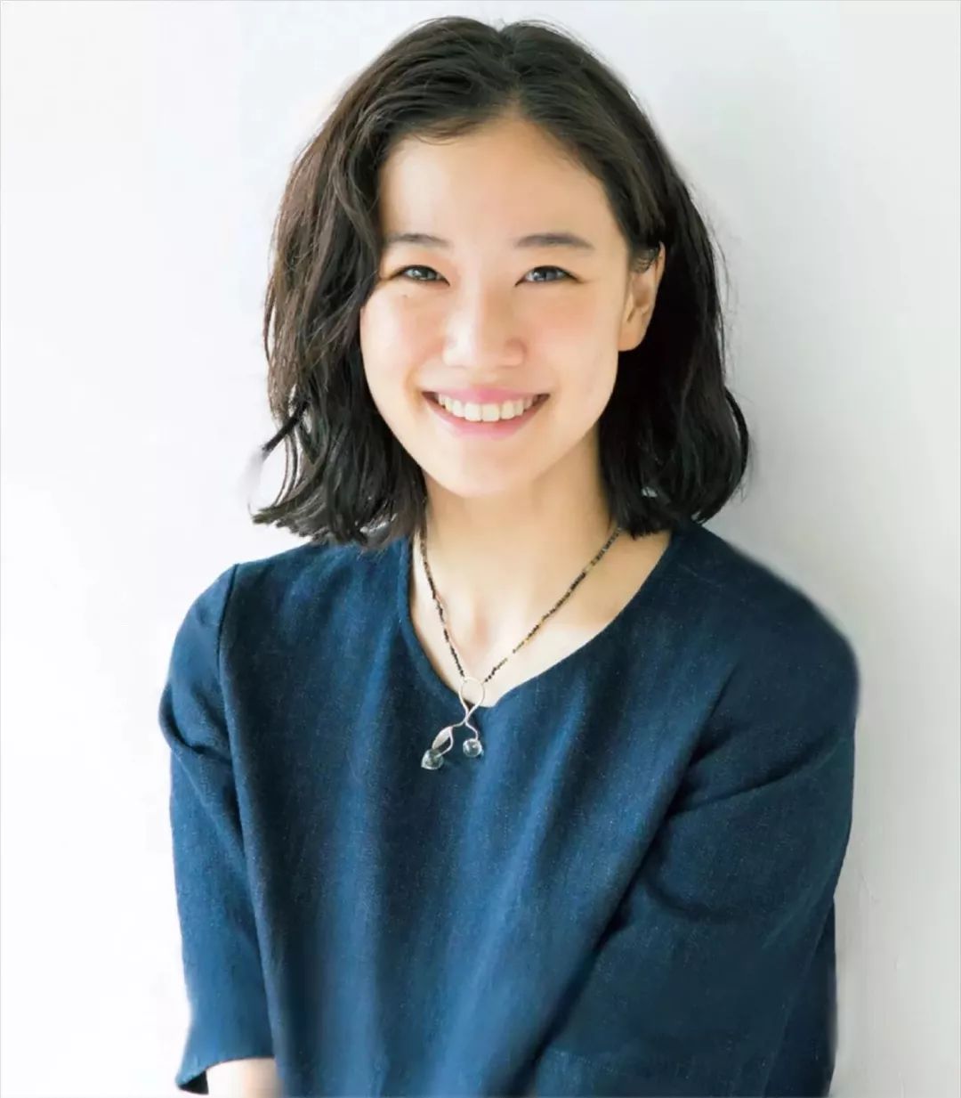 国民女神闪恋闪婚！突然公布，老公太丑，粉丝不接受