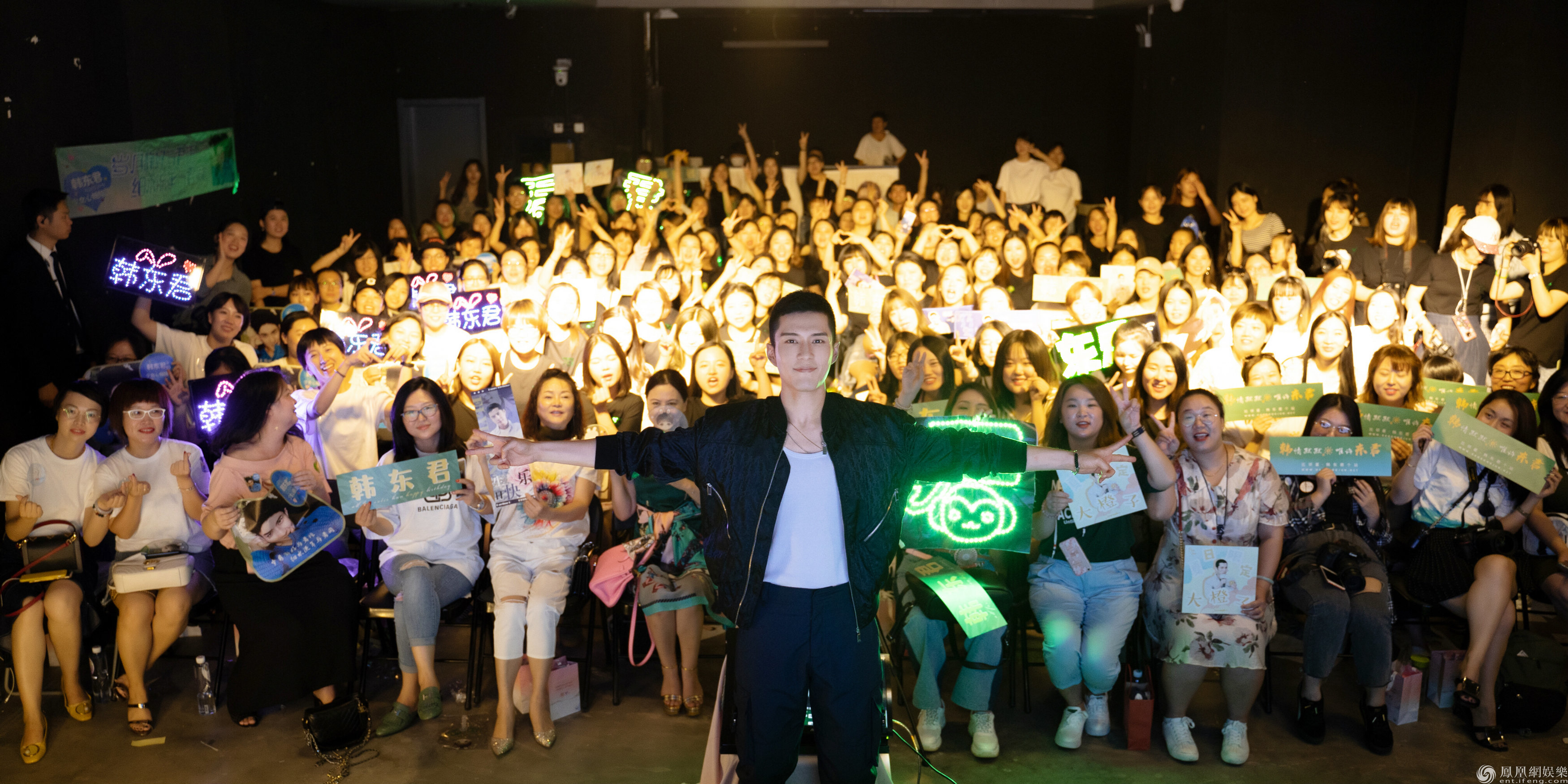韩东君生日会玩转FreeStyle 大型蹦迪现场火热且温馨