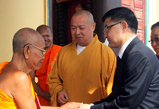 国宗局陈宗荣副局长率团拜访柬埔寨两大宗派僧王 受到热情接待