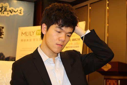 柯洁年内将大战阿尔法狗 具体比赛时间地点待