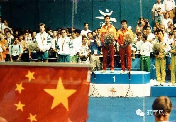 1992年巴塞罗那奥运会，男子单打冠军又丢了，幸好有王涛与吕林为中国乒乓球男队保住颜面。王涛与吕林还参加了亚特兰大奥运会，他们在决赛中不敌孔令辉与刘国梁组合，无缘卫冕。而王涛在亚特兰大奥运会男单比赛中意外输给了此前交手记录占优的刘国梁，收获亚军。