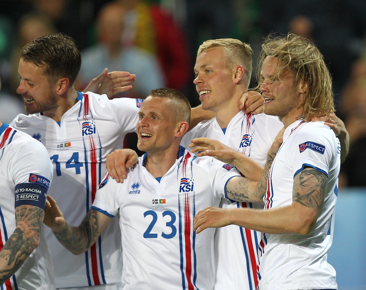 国足好榜样!揭秘冰岛足球崛起秘诀:重视青训留洋