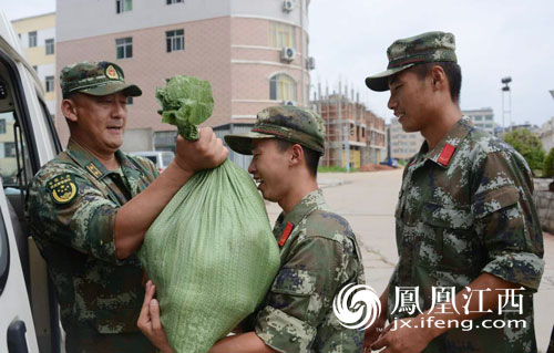 武警上饶市支队:"家"的关心 甜在心里