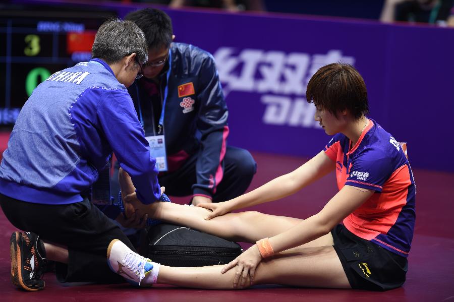 女单决赛决胜局丁宁的受伤成为转折点,此前她在3:1领先的情况被刘诗雯