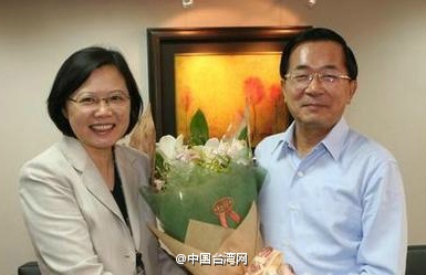 台湾“独派大佬”：蔡英文民调不如意 应特赦陈水扁
