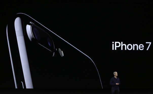 苹果发布iPhone7:国行售价5388元起 任天堂成