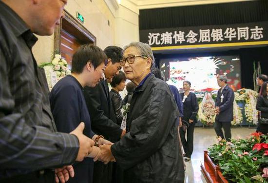 屈银华遗体告别仪式在京举行 曾为登珠峰冻掉十趾