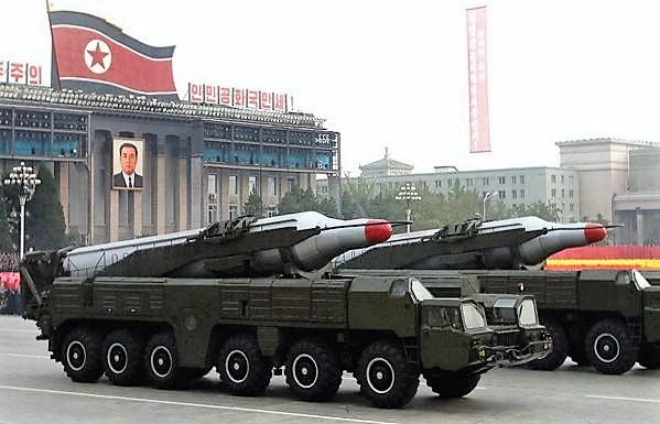 朝鲜试射新中程导弹欲牵制美韩军演 但再次失败