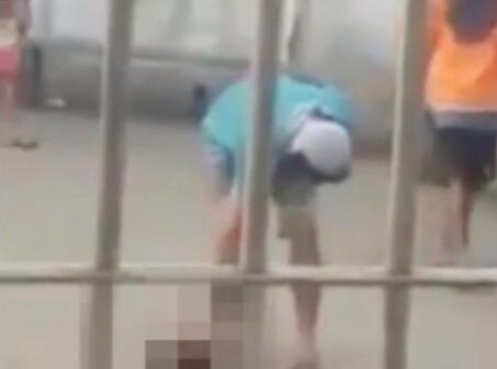 巴西监狱械斗多人遭斩首 囚犯把人头当足球踢