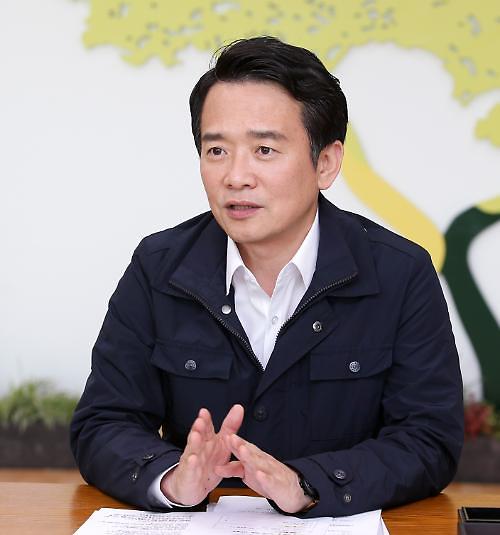 “崔顺实门”再发酵：韩执政党2政客宣布退党