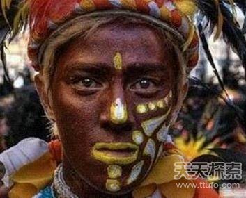 世界最奇葩民族:女人终身不穿上衣 - 子泳 - 子泳WZ的博客 世界最奇葩民族:女人终身不穿上衣 - 子泳 - 子泳WZ的博客