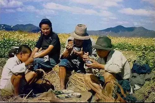 老照片：1945年的成都，每一张都是故事(组图)