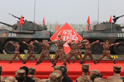 "军营春晚"央视2017《军营大拜年》即将登场_凤凰军事