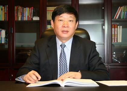 上海原副市长艾宝俊受贿贪污案开庭：涉案超5千万
