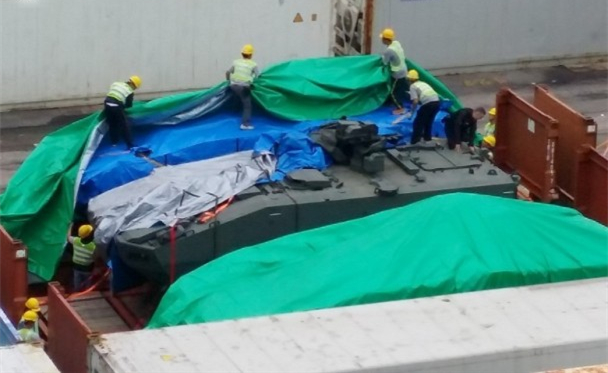 新加坡装甲车被扣事件续：涉事公司被提起检控