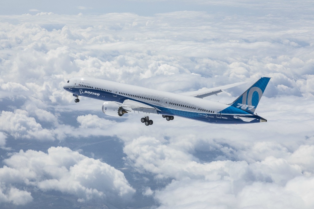高清大图:波音最新机型787-10首飞_资讯频道_凤凰网