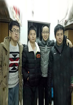 杜云飞,今年22岁,被保送中国科大微尺度物质科学国家实验室研究生