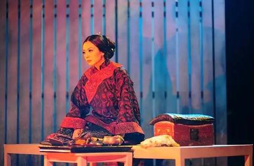 小说《金锁记》上舞台 小黄车也开演唱会 | 一周