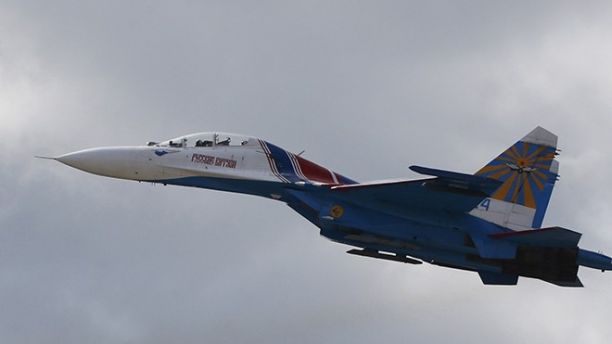 俄战斗机“快速逼近”美侦察机 相距不足2米