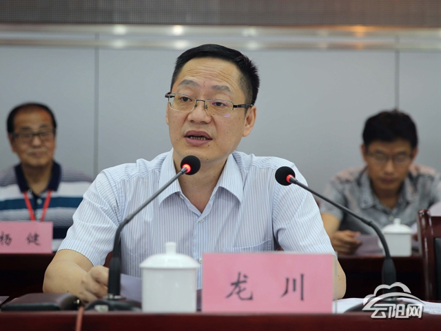 云阳县委书记张学锋对文艺事业发展提出四点要求