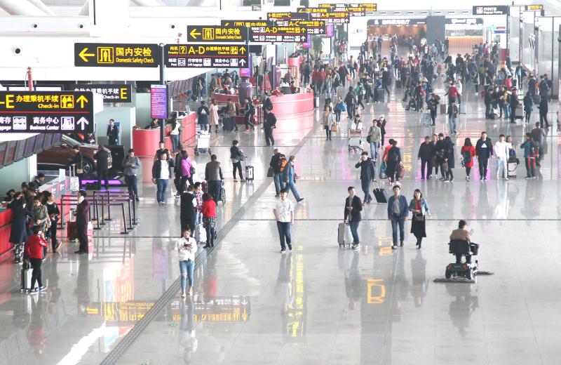 郑州离中部第一有多远?郑州机场吞吐量增幅中