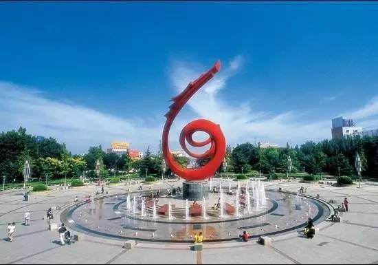 我叫濮阳,又名"龙都"我不仅是中华民族重要的发祥地之一,更是国家历史