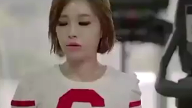 肖央王太利小苹果现场版