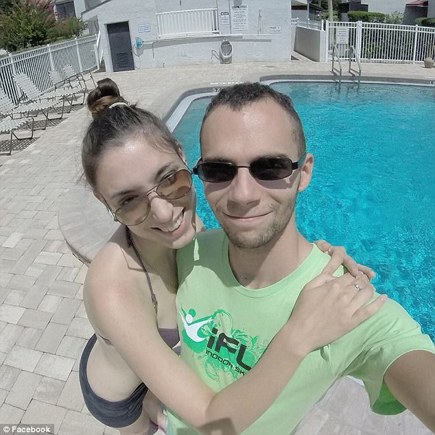 美27岁男子跳伞自杀 死前曾向妻子发送死亡视频