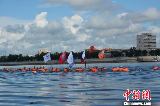 台湾代表团首次“奋泳” 横渡中俄界江黑龙江