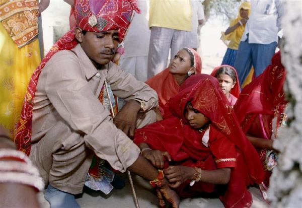 印度超过1亿人未满18岁结婚 其中8500万为女性
