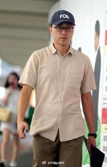 台湾学者在新加坡偷拍71名女生裙底 被判监18周