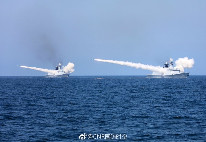 中国海军在黄渤海组织实兵实弹对抗演习