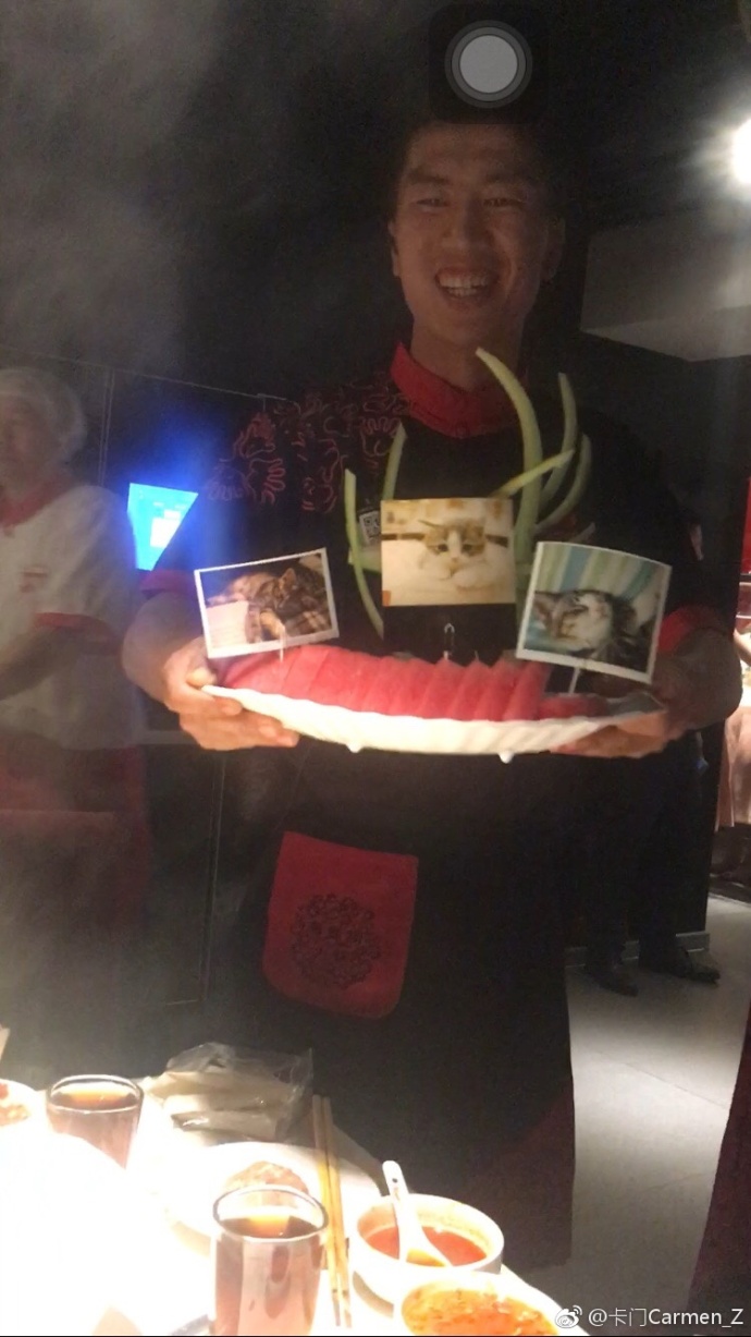 fun来了:大妈为抢床位怒砸医院|死法精致的蟑螂 fun来了:大妈为抢床位怒砸医院|死法精致的蟑螂图片