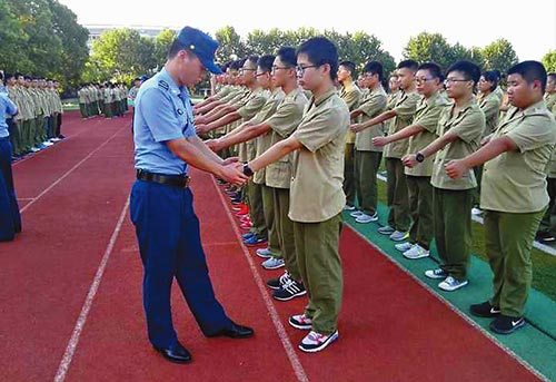高中地址军训开始洪山高中新生图片