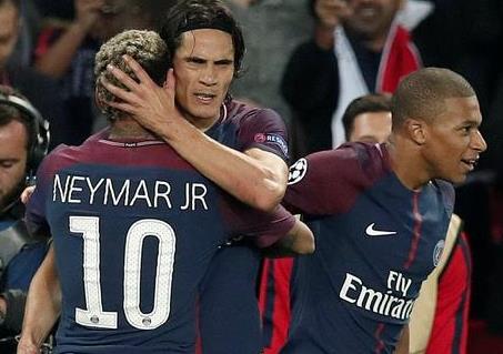 格纳布里极致过山车!带你看懂半场战报:科隆1-1拜仁,马伊纳破门,格纳布里扳平+失误