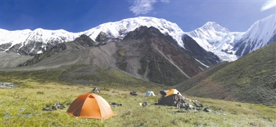 贡嘎山登顶