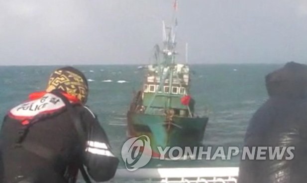 韩海警200余发子弹射向40余艘中国渔船 北京表态(图)