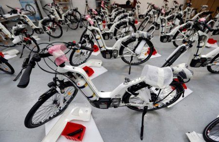 法创业公司推氢燃料电池自行车 每辆价格接近6万元