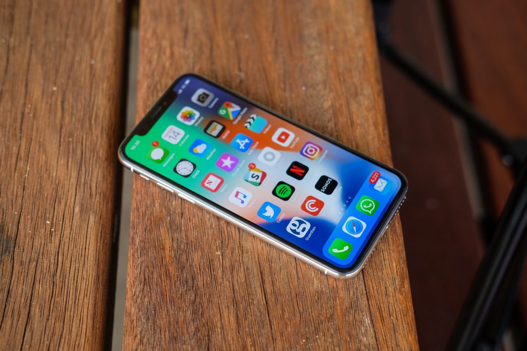 外媒：苹果将在今年下半年停止生产iPhone X