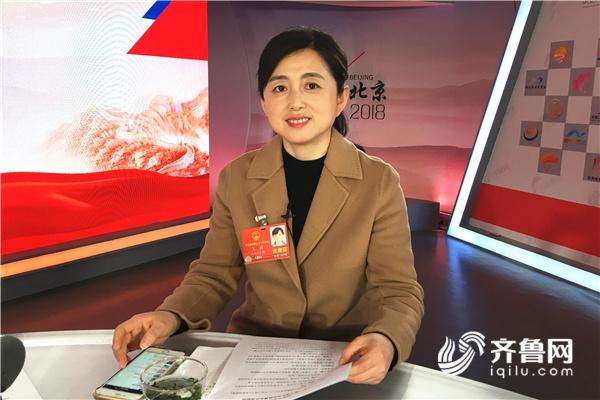 代表王娟:城市玻璃幕墙应定期抽检强制年检_山东频道
