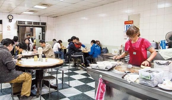 台北不止米其林和夜市 还有少数人才知道的传奇早餐店