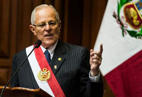 弹劾案表决前夕 秘鲁总统宣布辞职