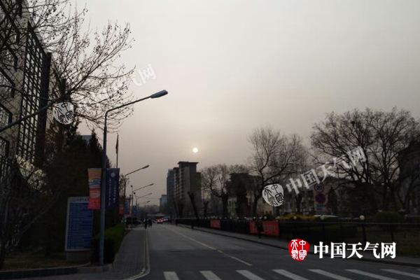 沙尘消散预警解除 今明天北京最高温回落至19℃
